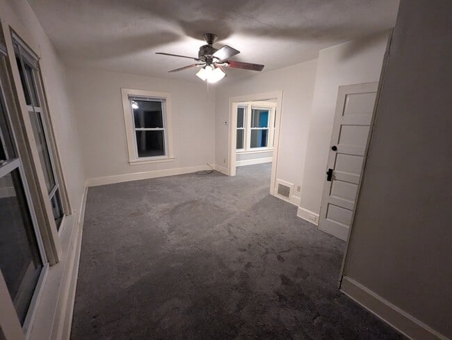 Building Photo - 6421 Glade Ave