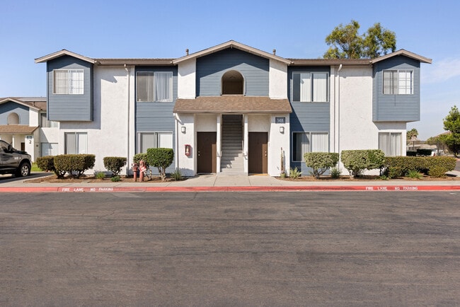 Building Photo - Mar at Chavez