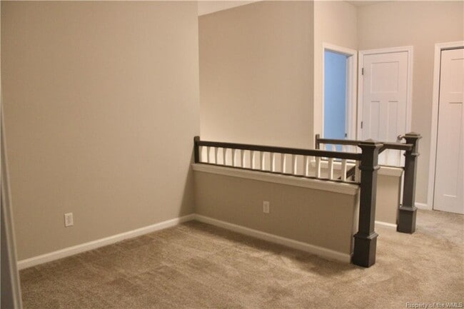 Building Photo - 709 Promenade Ln