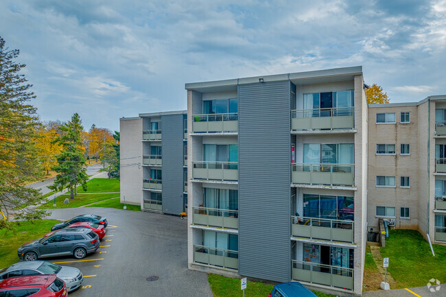 Building Photo - Park Towers