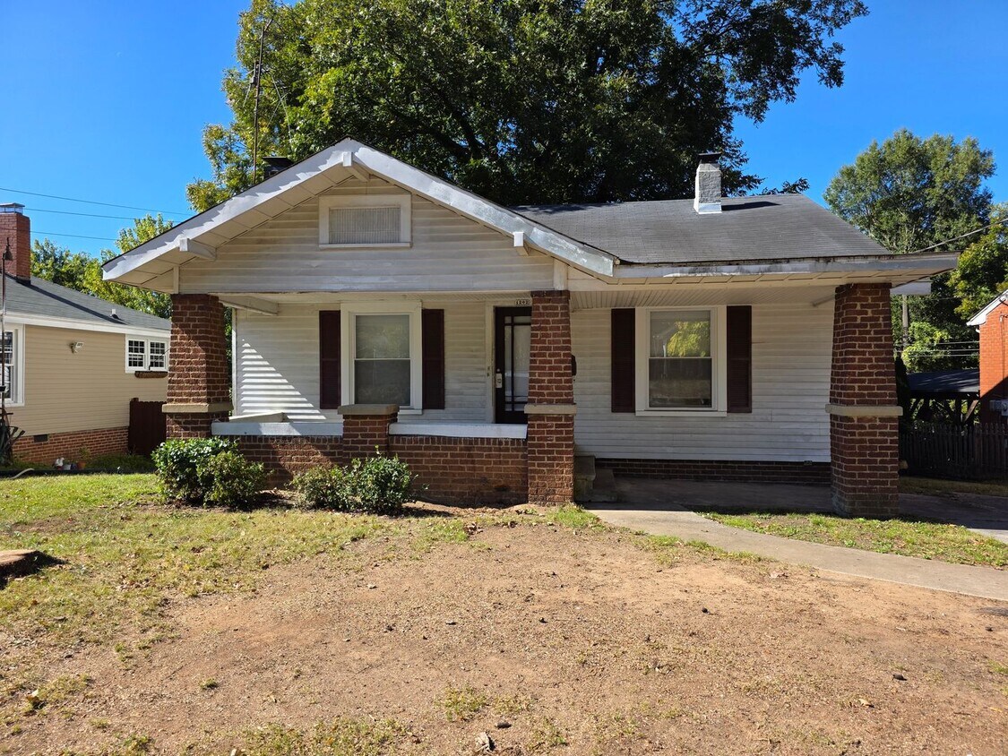 Affordable 3 BR on Tipton! - Affordable 3 BR on Tipton!