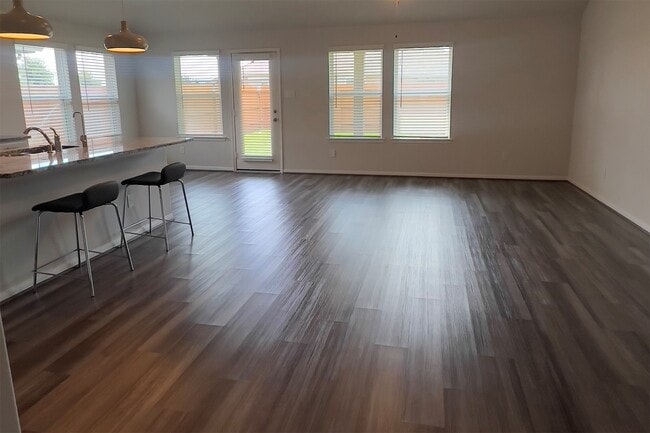 Building Photo - 2450 Goddard Grn Dr