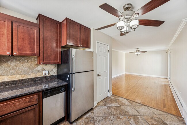 Foto del edificio - 1953 Euclid Ave