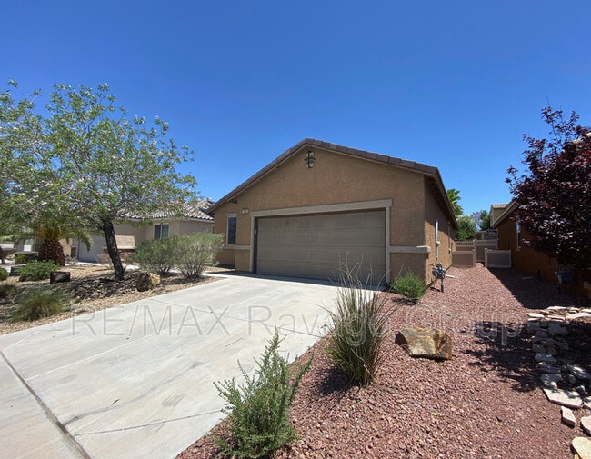 Building Photo - 1000 Aspen Cliff Dr