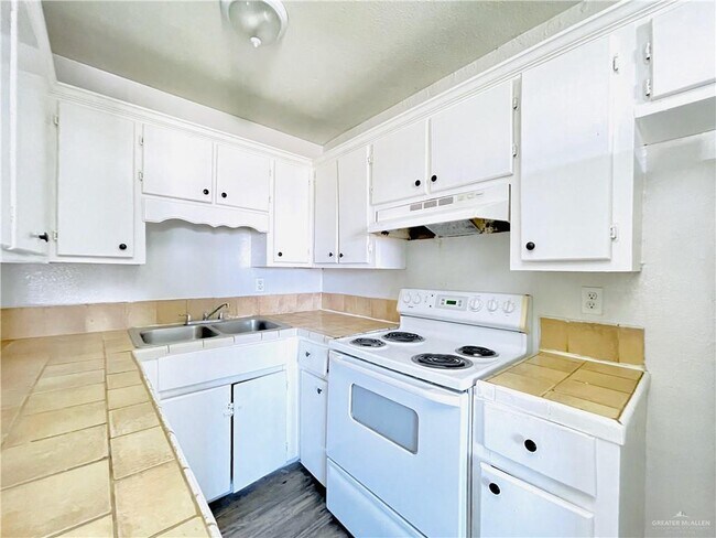 Foto del edificio - 3304 N Palm Leaf Cir