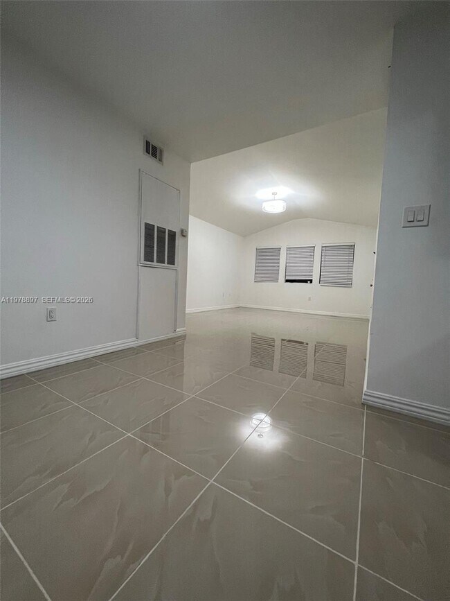 Foto del edificio - 15581 SW 104th Terrace