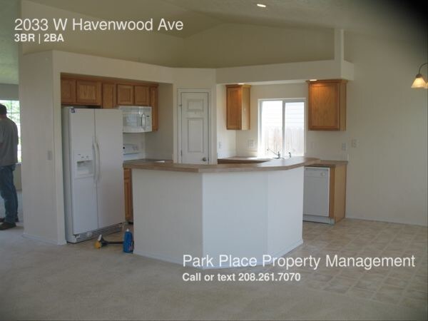Foto del edificio - 2033 W Havenwood Ave