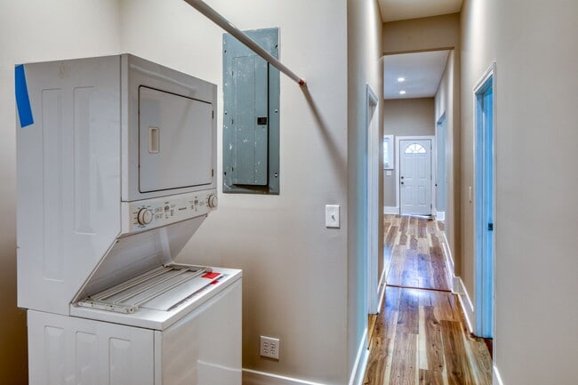 Foto del edificio - 2 Bed, 2 Bath Available Now!