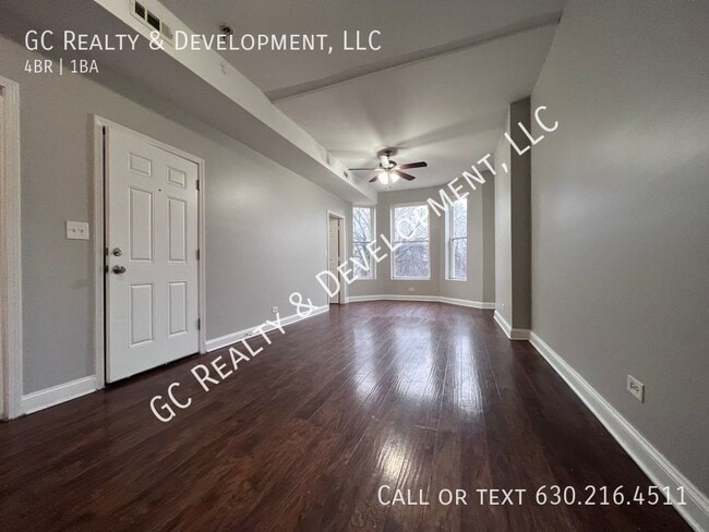 Building Photo - ***FRESH PAINT / 4 BDRM / UPDATED / APPLIA...