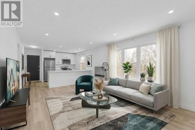 Building Photo - 51 Dundas St E