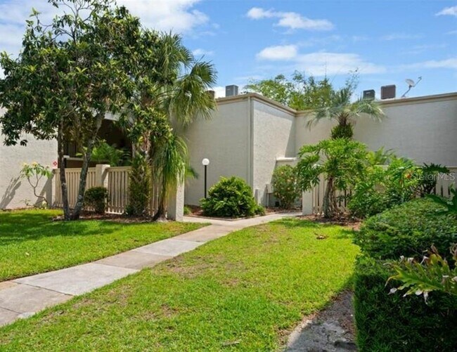 Building Photo - 3282 S Semoran Blvd