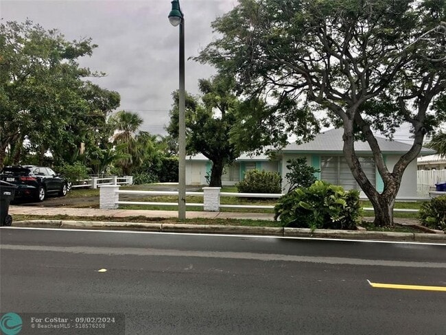 Building Photo - 4307 Sea Grape Dr
