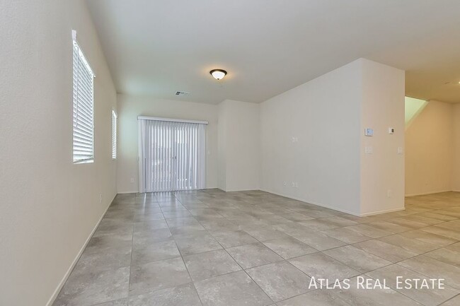 Foto del edificio - 4527 Sapphire Moon Ave