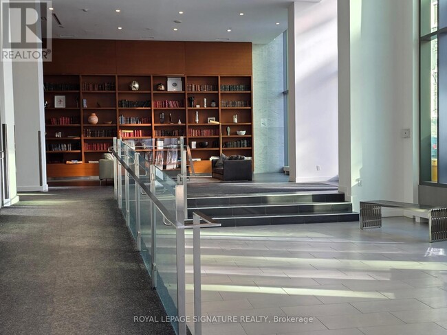 Photo du bâtiment - 170 Fort York Blvd