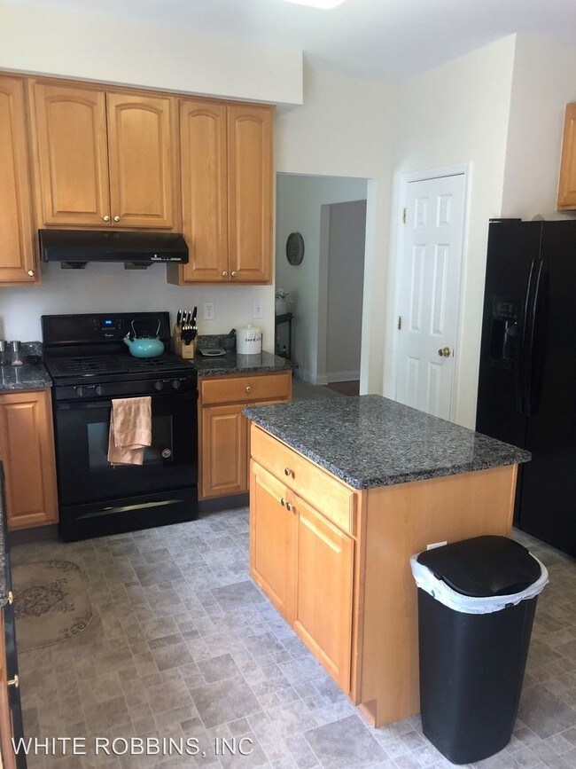 Foto del edificio - 4 br, 2.5 bath House - 323 Matthew Flocco