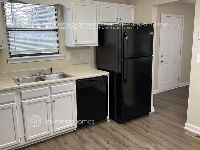 Foto del edificio - 1888 Cedar Chase Dr