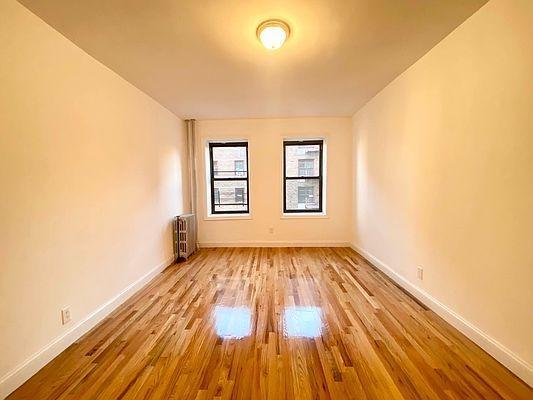 Building Photo - 2 bedroom in BRONX NY 10463