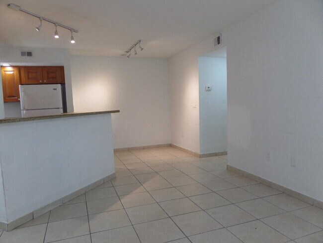 Foto del edificio - 1401 Village Blvd