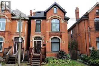 Building Photo - 143 Grant Ave