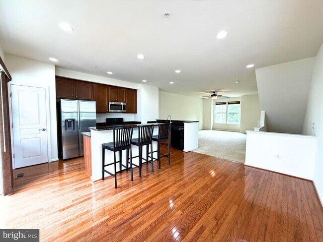 Foto del edificio - 43551 Wild Iris St