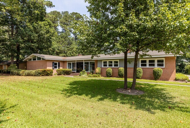 Foto del edificio - 3504 Hawthorne Rd
