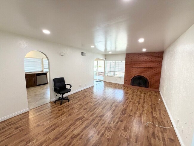 Building Photo - Refined 3 Bedroom Pool Home in Premier Diamond Bar Neighborhood