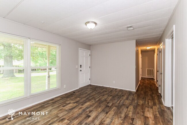 Foto del edificio - 230 Poplar Springs Dr