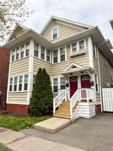 Building Photo - 12 Boardman St