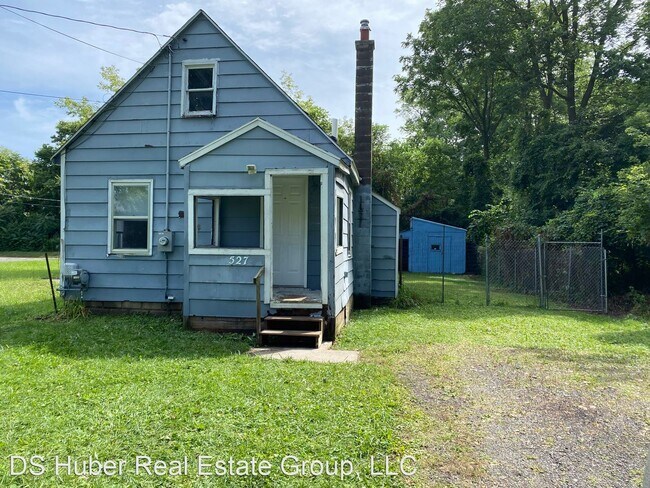 Foto del edificio - 1 br, 1 bath House - 527 Charles St