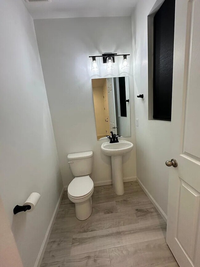 Foto del edificio - 5407 N Solo St