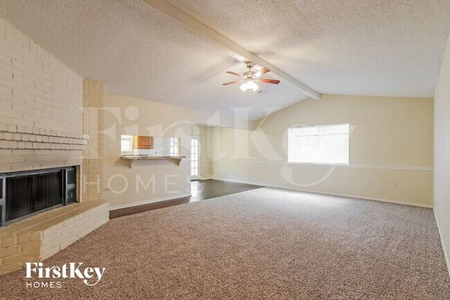 Building Photo - 20142 Misty Pines Drive