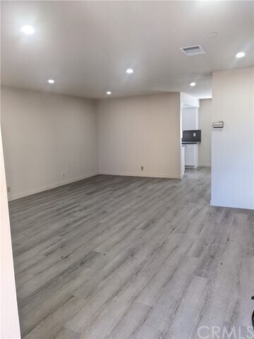 Building Photo - 704 S Sierra Vista Ave