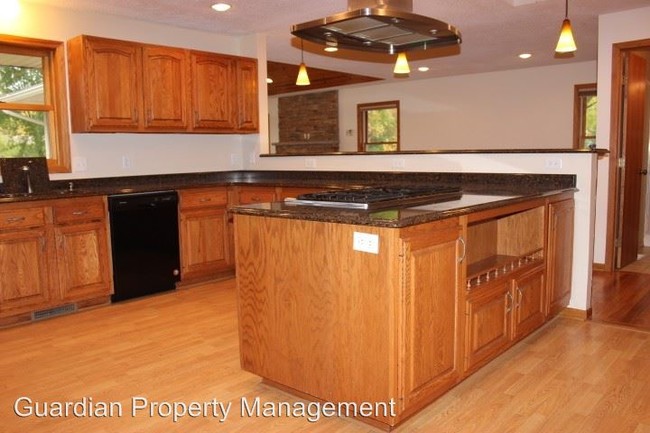 Building Photo - 3 br, 2.5 bath House - 17108 Duck Lake Trail