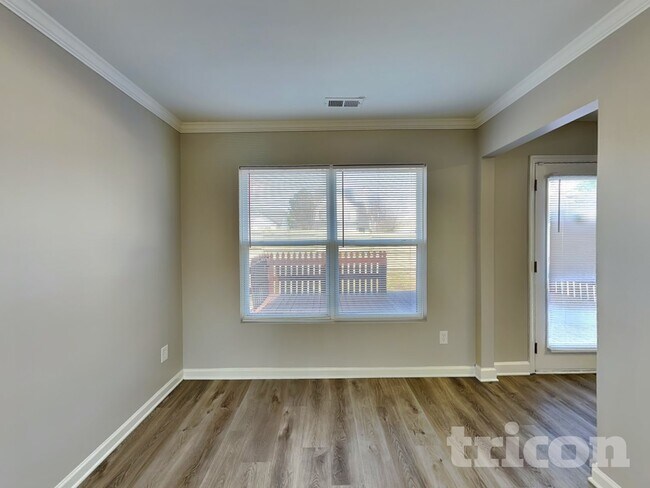 Building Photo - 2512 Landale Ct