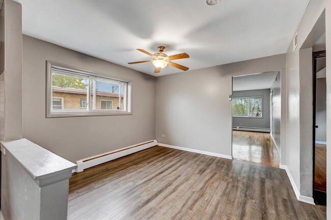 Foto del edificio - 4634 W 47th St