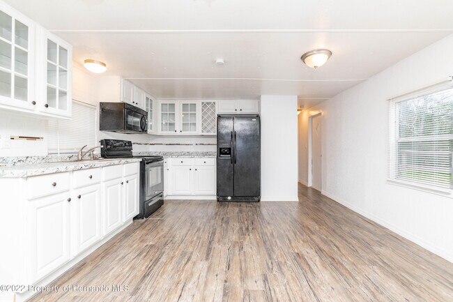 Building Photo - 5599 S Sugar Pine Point