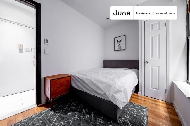 Building Photo - Room in Shared 2 bed/1 bath home