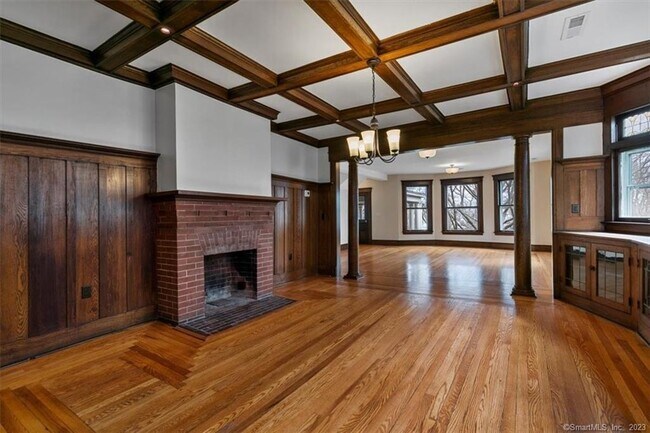 Foto del edificio - 24 Howard Ave