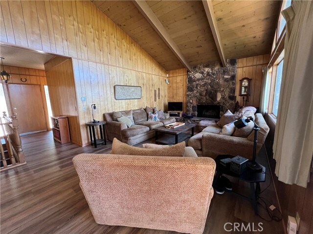Building Photo - 830 Chillon Dr
