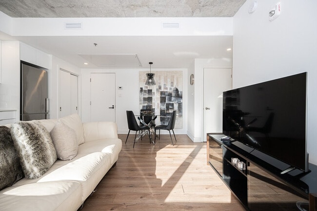 Building Photo - 14 Rue Labrecque