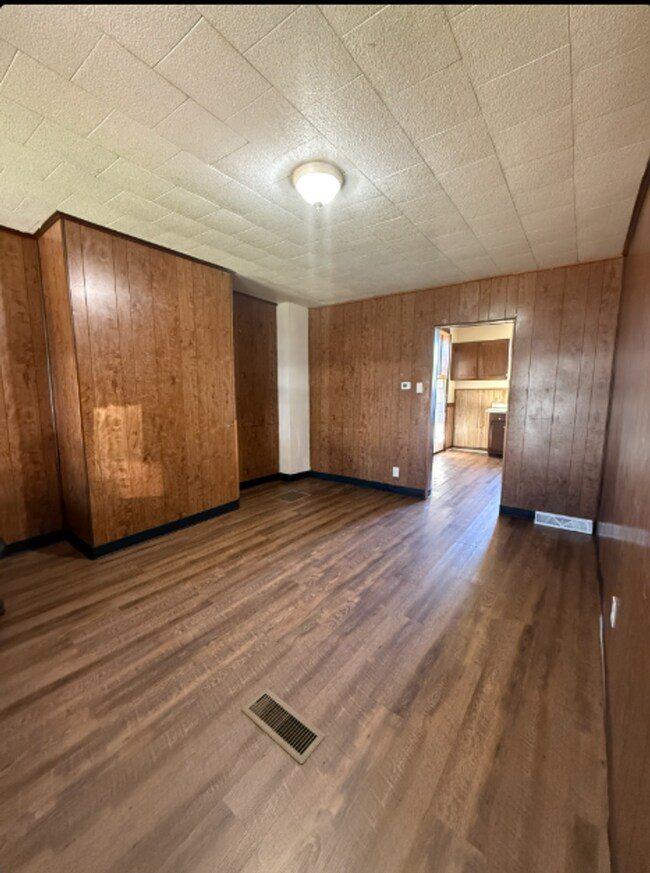 Foto del edificio - Charleroi, PA-2 Bedroom, 1 Bath