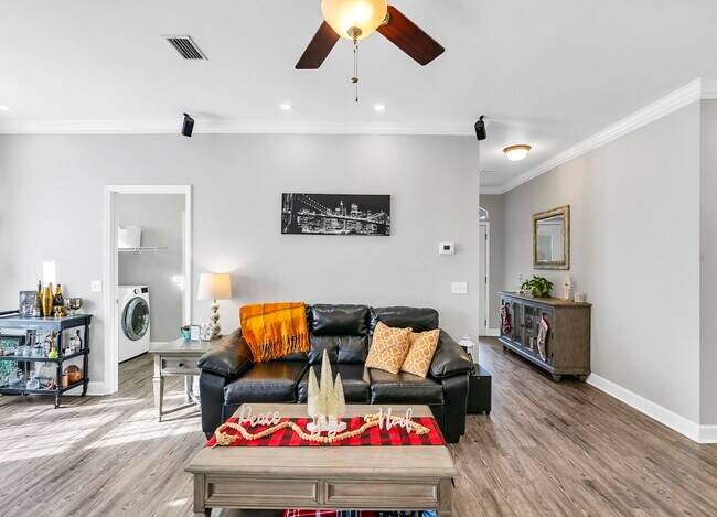 Foto del edificio - 108 Trista Terrace Ct