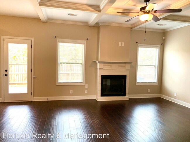 Building Photo - 4 br, 3 bath House - 117 Blue Hole Rd.