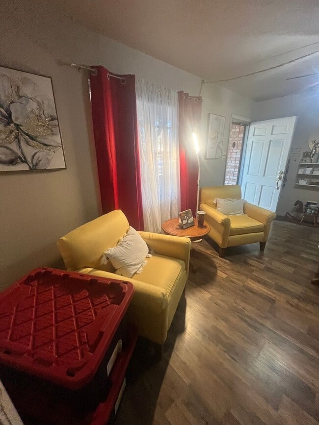 Building Photo - 2518 Campus Ct