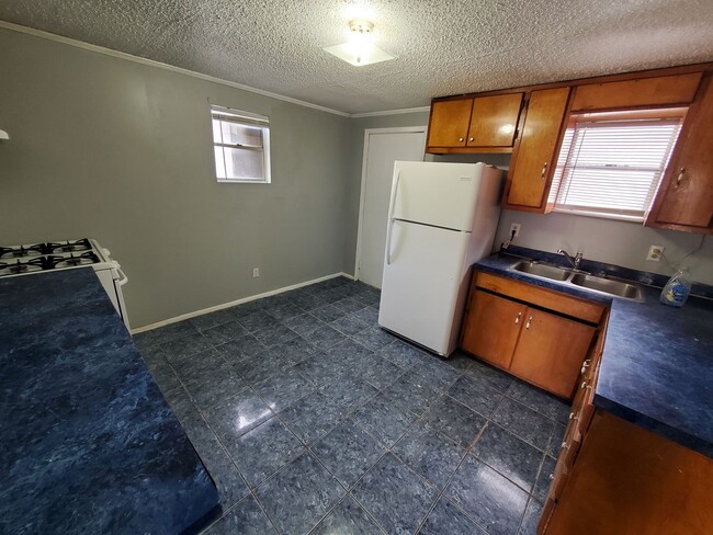 Foto del edificio - Newly Rehabbed 3 Bedroom 1 Bath Home!!!!