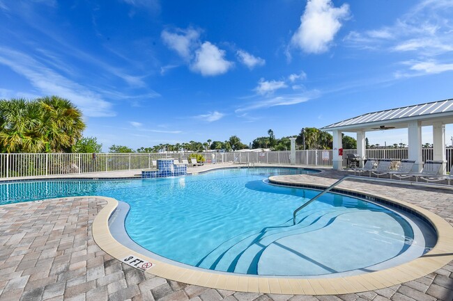 Foto del edificio - Come enjoy New Smyrna's newest luxury living.