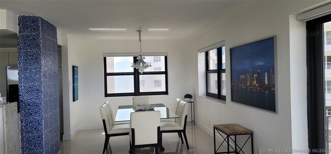 Foto del edificio - 3800 Galt Ocean Dr