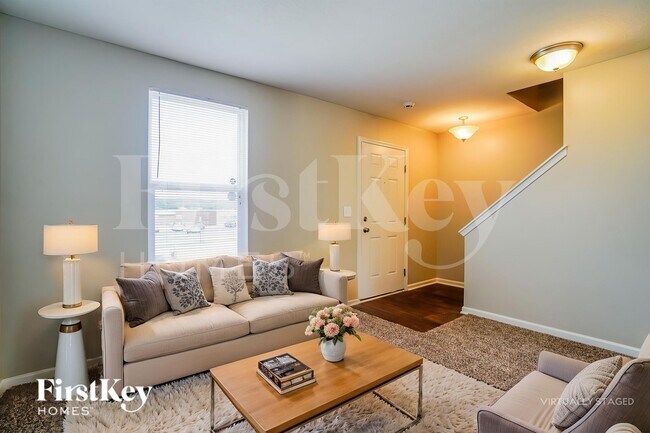 Foto del edificio - 2144 Greencrest Way