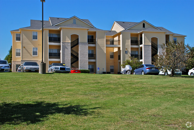 Building Photo - The Leonard