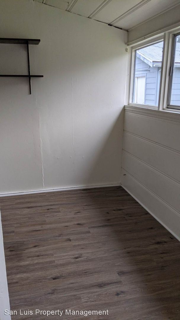 Building Photo - 2 br, 1 bath House - 1740 Osos St